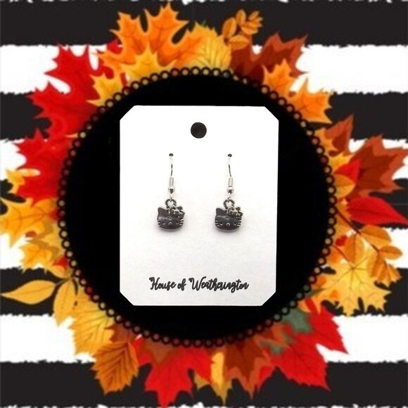 Hand Crafted Sanrio Hello Kitty Earrings - Picture 1 of 4